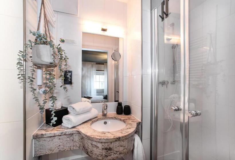 Номер Deluxe, Fuchs Life Style Mit Night Life