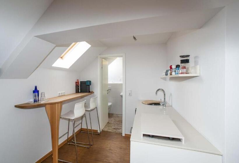 标准间, Fuchs Life Style Mit Night Life