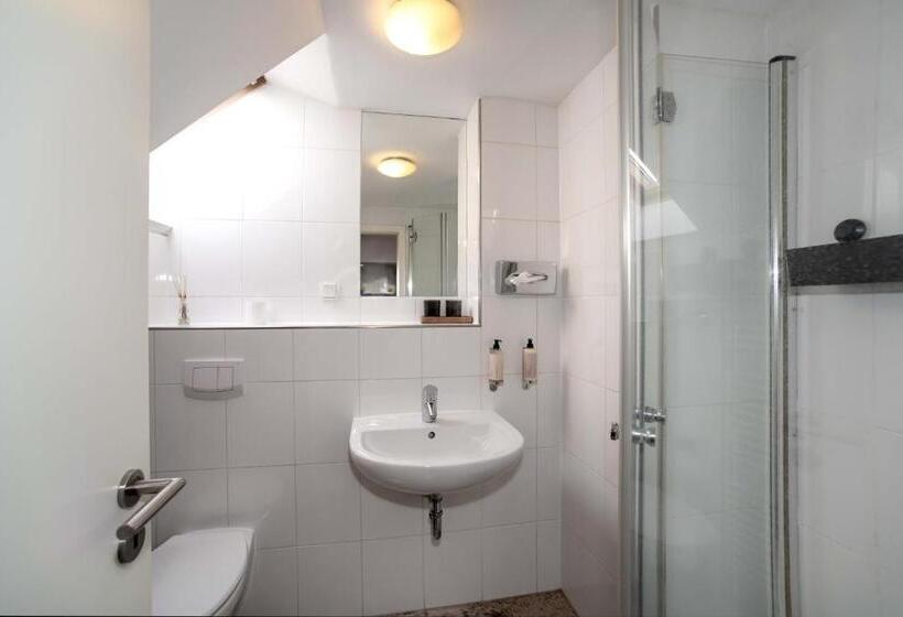 标准间, Fuchs Life Style Mit Night Life