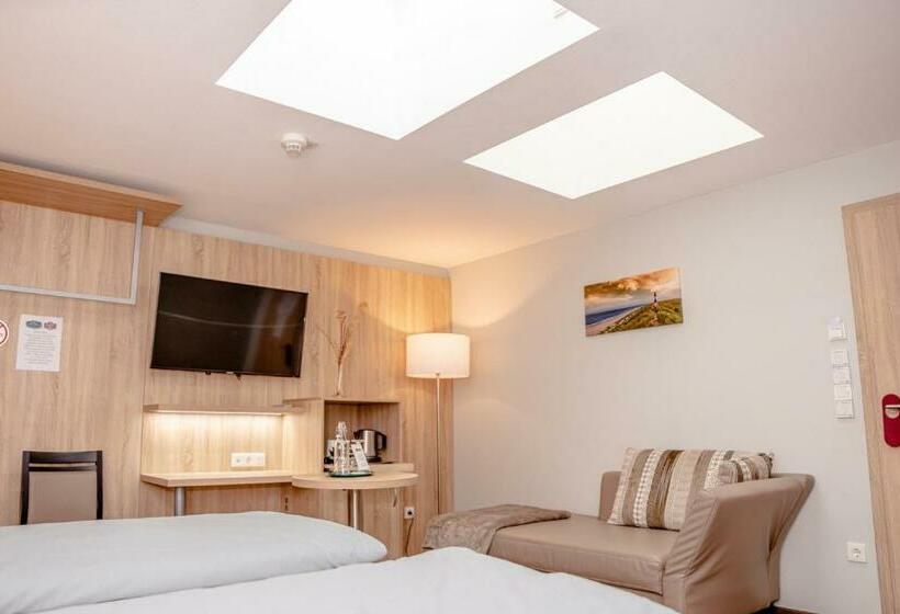 غرفة قياسية ثلاثية, Herbers & Restaurantleon