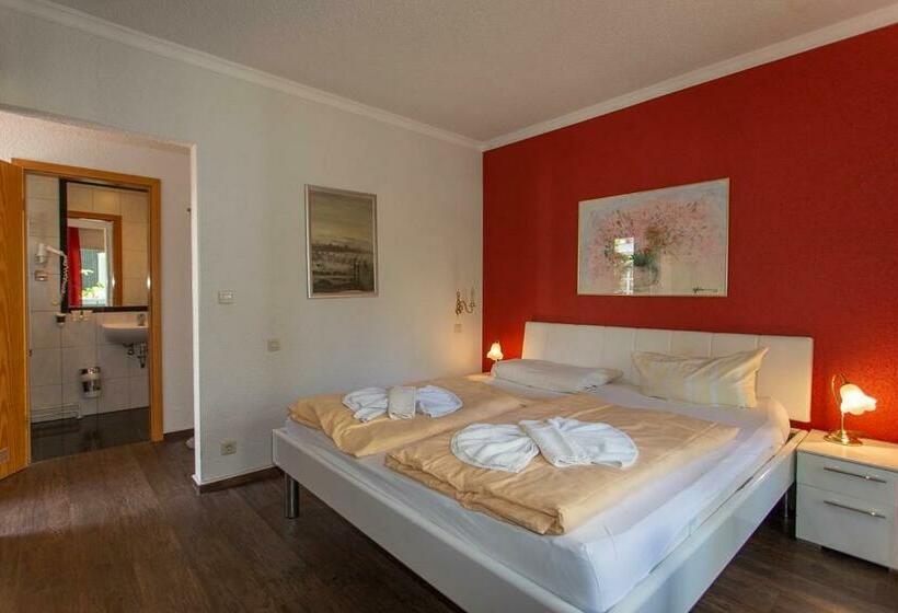 Номер Basic с Балконом, Im Schwedischen Hof