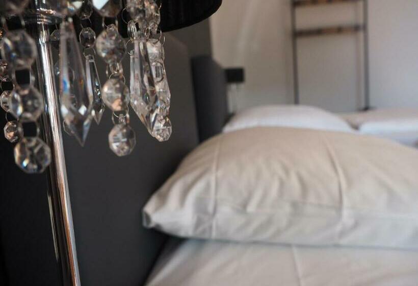 스탠다드 룸, Kipphut