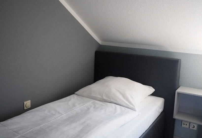 스탠다드 싱글 룸, Kipphut