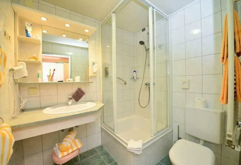 Standard Kolmen Hengen Huone, Landhaus Schmid