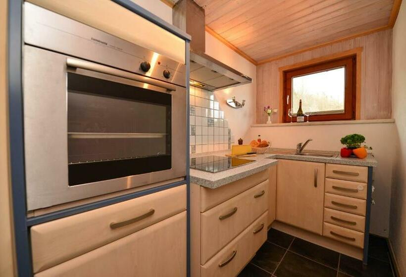 Апартаменты 2 Спальни, Landhaus Schmid