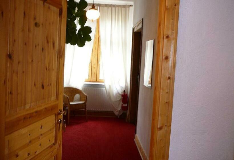 جناح, Park Residenz