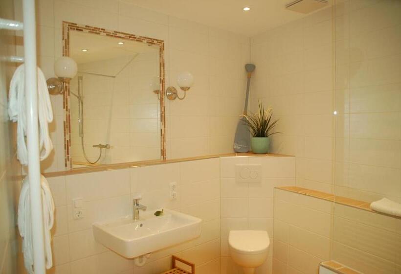 デラックスルーム, Ferienwohnungen Cafe Maarblick