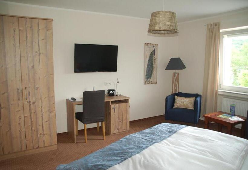 Номер Deluxe, Ferienwohnungen Cafe Maarblick