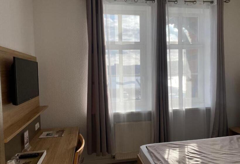 اتاق استاندارد یک نفره, Pension Zum Alten Fahrhaus