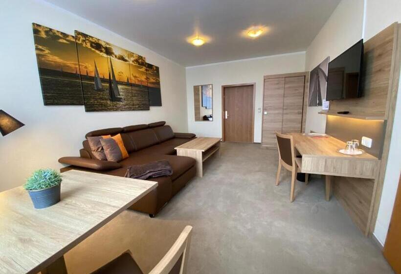 سوئیت با چشمانداز رودخانه, Pension Zum Alten Fahrhaus