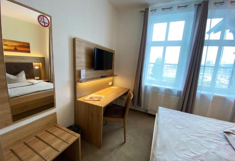 اتاق استاندارد یک نفره, Pension Zum Alten Fahrhaus