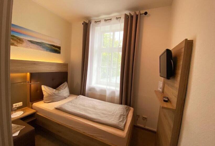 اتاق استاندارد یک نفره, Pension Zum Alten Fahrhaus