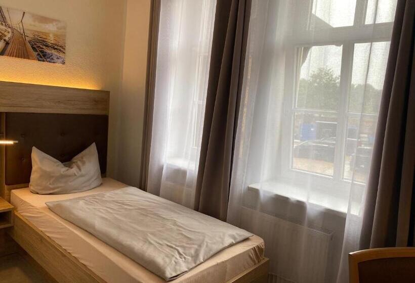 اتاق استاندارد یک نفره, Pension Zum Alten Fahrhaus