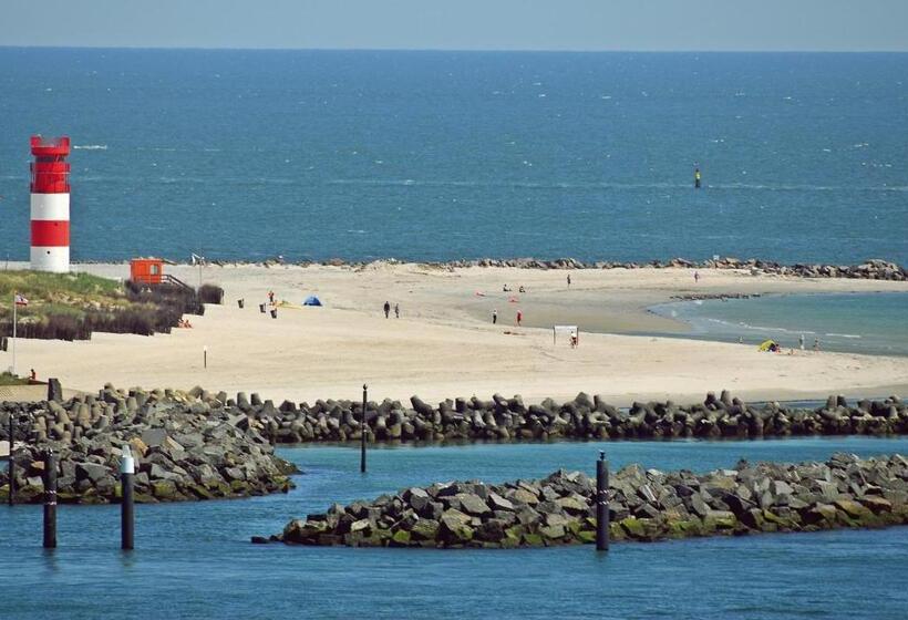 غرفة قياسية مطلّة علي البحر مزوَّدة بشُرفة, Quisisana & Appartements Quisi