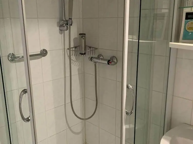 Standard Yhden Hengen Huone, Stadt Hamburg