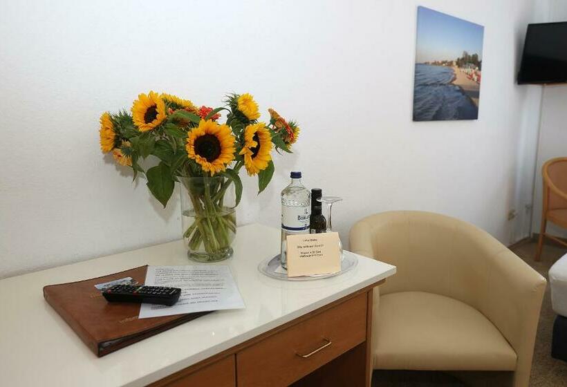 Номер Стандарт Индивидуальный, Stadt Hamburg