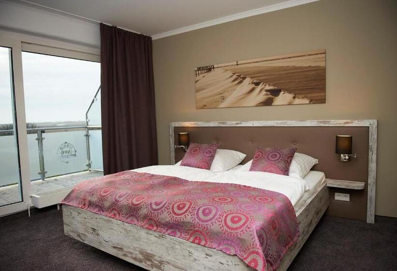 اتاق استاندارد با چشم‌انداز دریا, Strand No.1