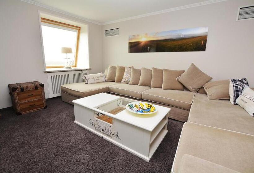 Deluxe Suite Sea View, Strand No.1