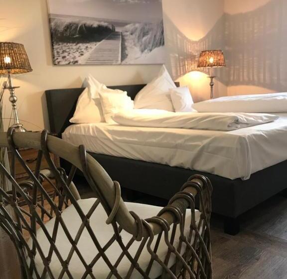 Deluxe Suite Sea View, Strand No.1