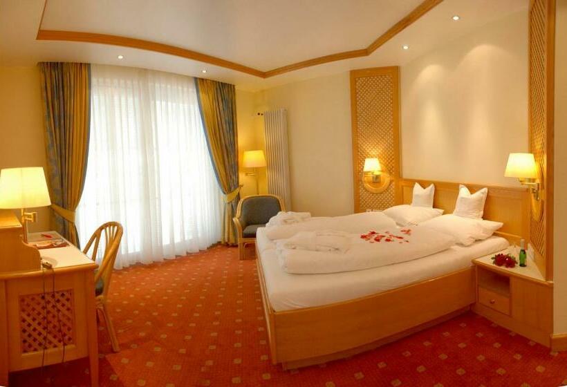 Номер Superior, Thermenhotel Quellenhof