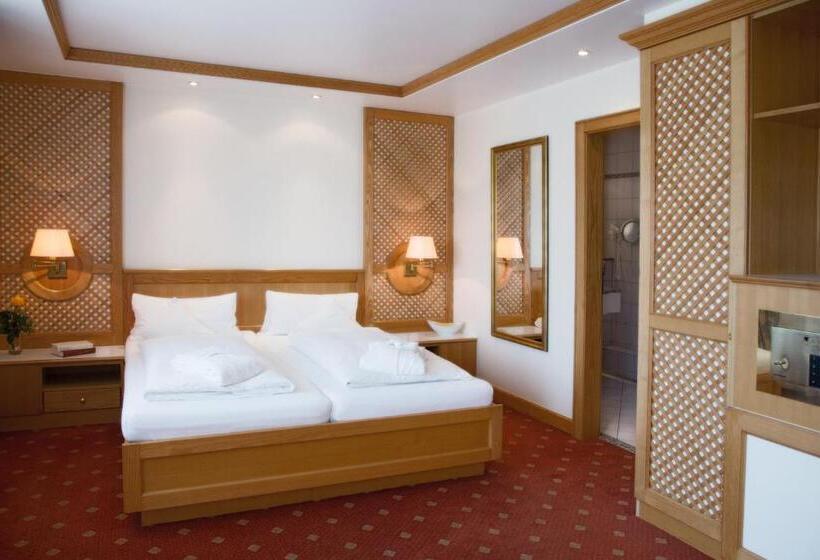 Номер Deluxe, Thermenhotel Quellenhof