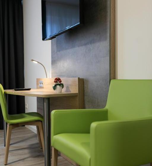 Номер Стандарт, Zur Blume Hotel & Restaurant Efringen Kirchen Bei Basel