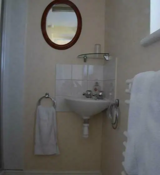スタンダードルーム, Kingsleigh Guest House