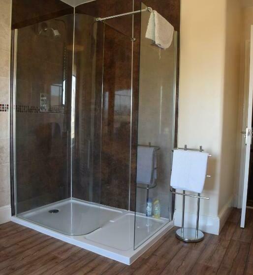 스탠다드 룸 공동 욕실, Kingsleigh Guest House