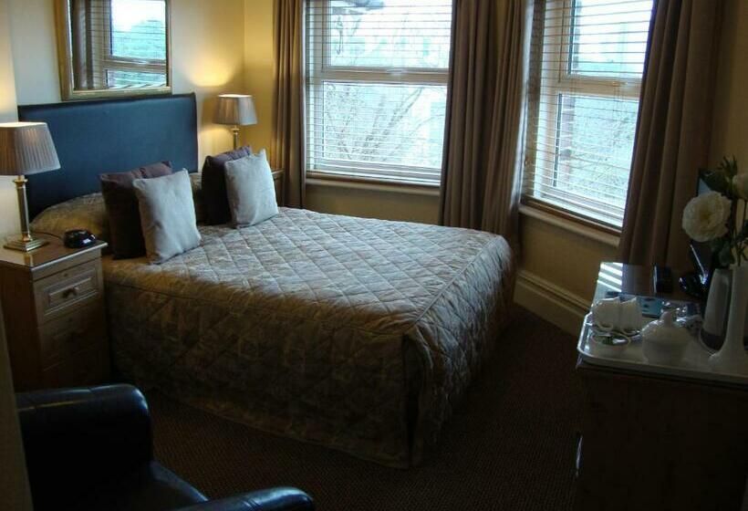 スタンダードルーム, The Newark