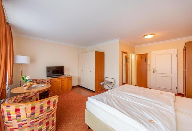 标准工作室, Centralhotel Binz