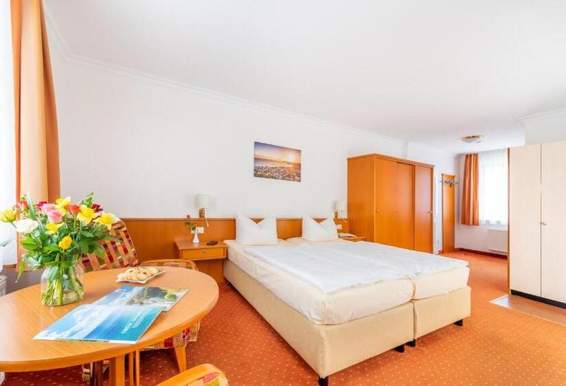 Студия Стандарт, Centralhotel Binz