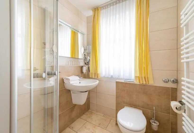 Huoneisto 1 Makuuhuone, Centralhotel Binz