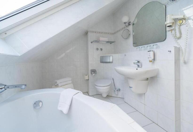 Апартаменты 1 Спальня, Centralhotel Binz