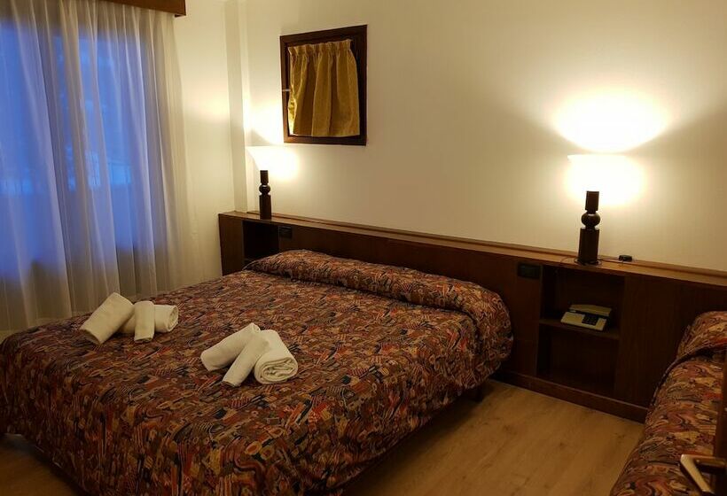 غرفة قياسية فردية, Alle Tre Baite