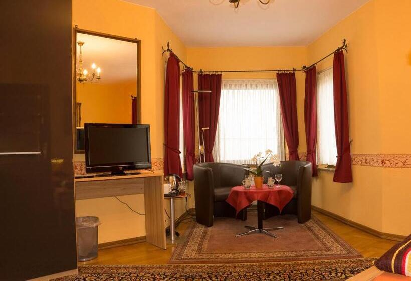 スタンダードルーム, Arns