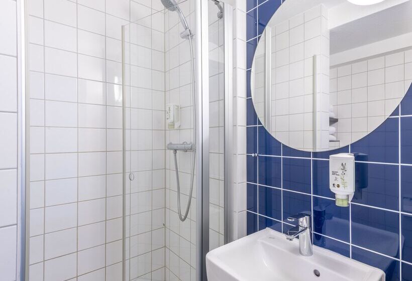Номер Стандарт, B&b Hotel Aachen Würselen