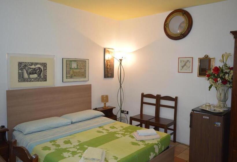 חדר סטנדרט לשלושה, B&b Il Giardino Segreto