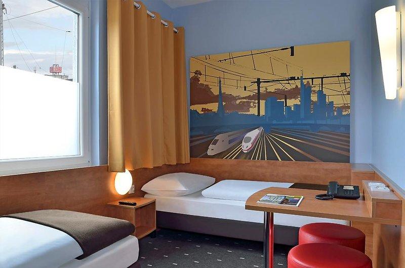 Номер Стандарт, B&b Hotel Saarbrücken Hbf
