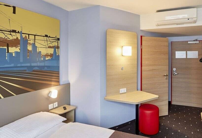 Номер Стандарт, B&b Hotel Saarbrücken Hbf