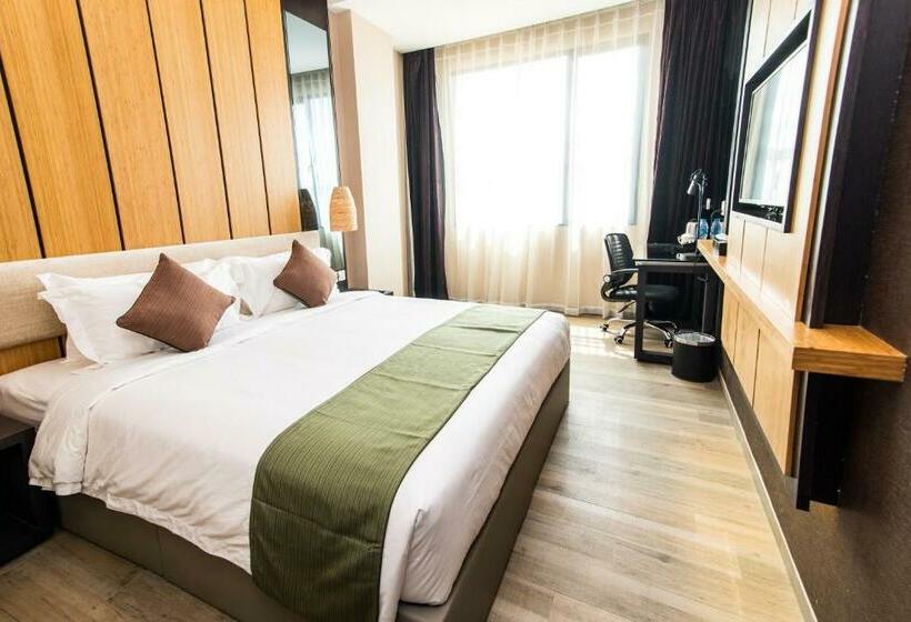 スタンダードルーム, Eska