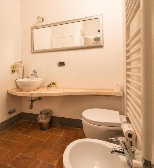 חדר דלוקס, L'albero Di Gamelì