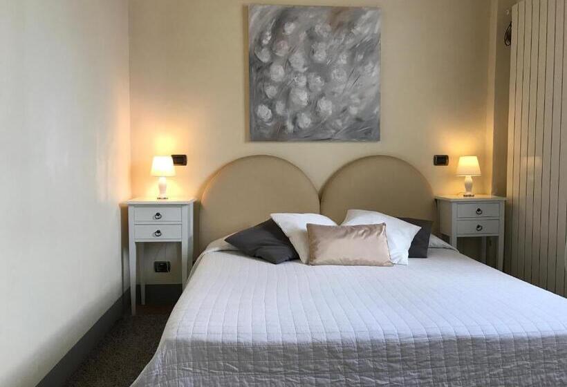 חדר דלוקס, L'albero Di Gamelì