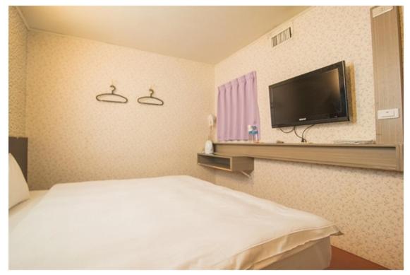 اتاق عادی, Ryhan