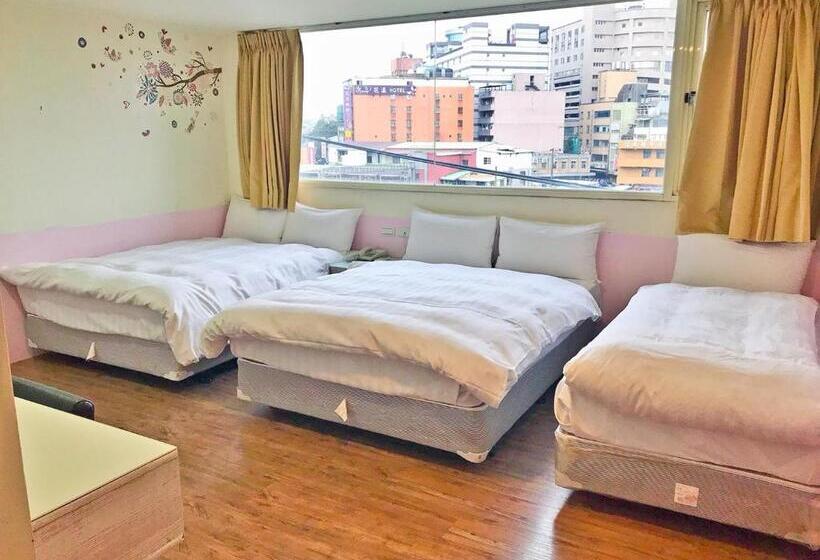 اتاق عادی, Ryhan