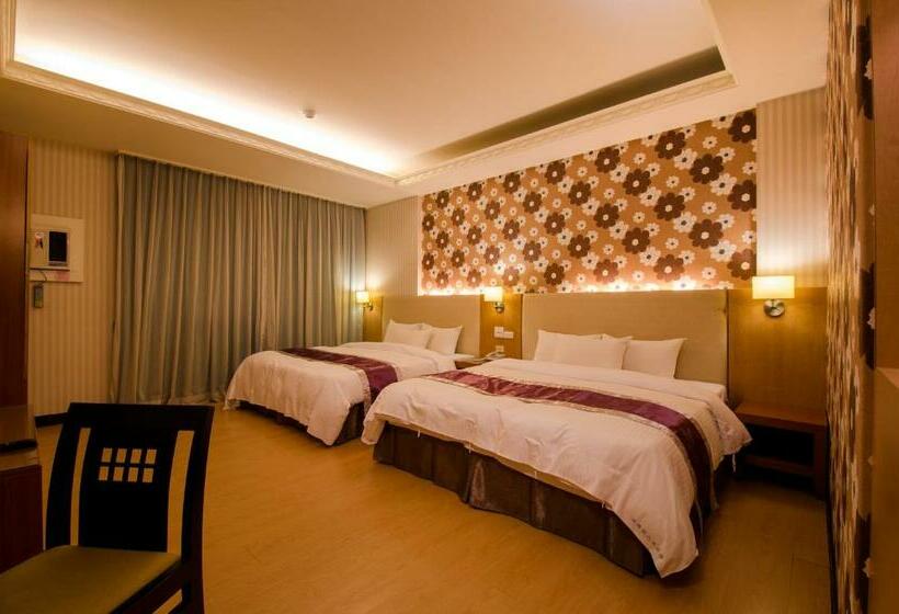 اتاق لوکس چهار تخته, Wogo