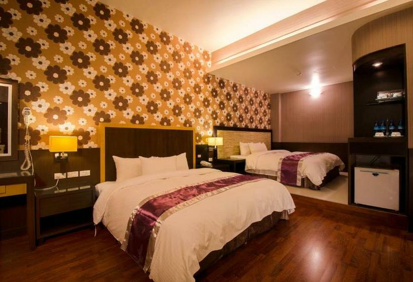 اتاق لوکس چهار تخته, Wogo