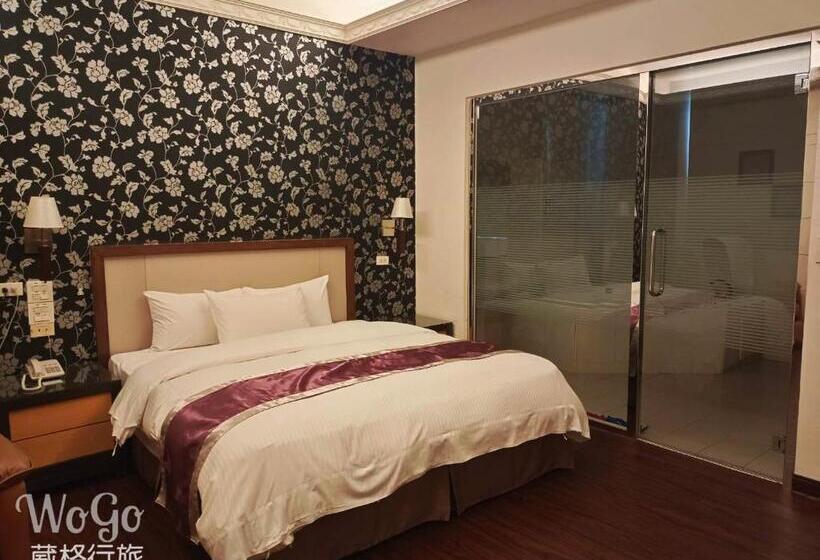 اتاق لوکس, Wogo