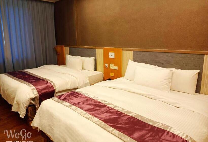 اتاق لوکس چهار تخته, Wogo