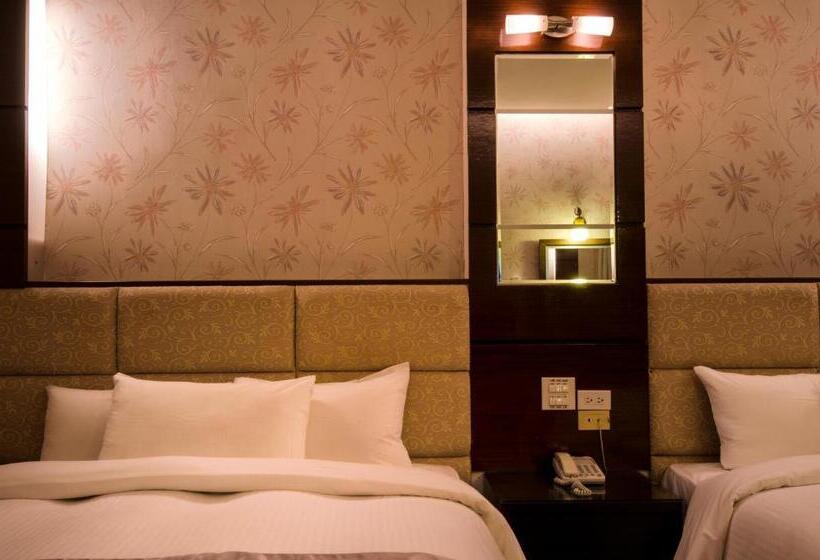 Economy Quadruple Room, Wogo