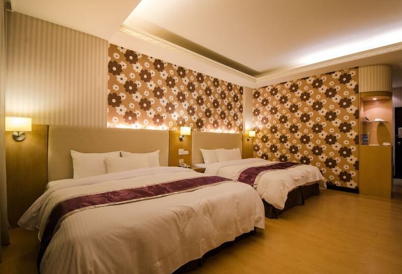 اتاق لوکس چهار تخته, Wogo